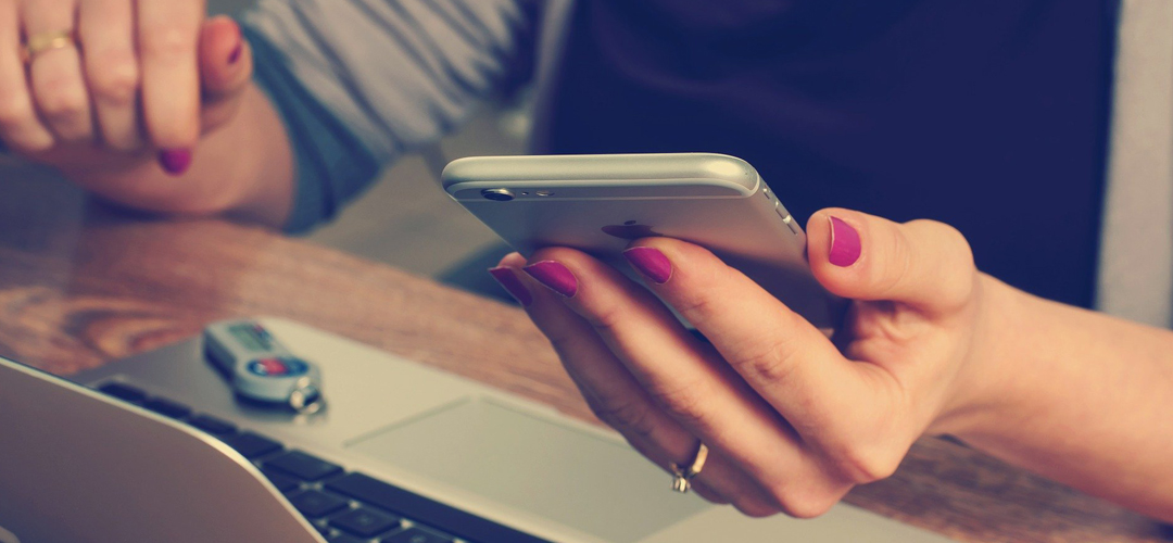 Apelurile vocale și serviciile de trimitere, de primire a mesajelor și datelor electronice în interiorul Uniunii